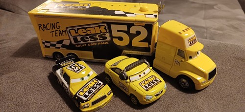 Disney cars racing team - racing,