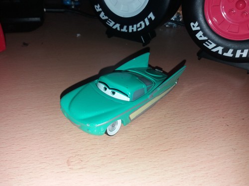 Disney pixar cars flo - ,